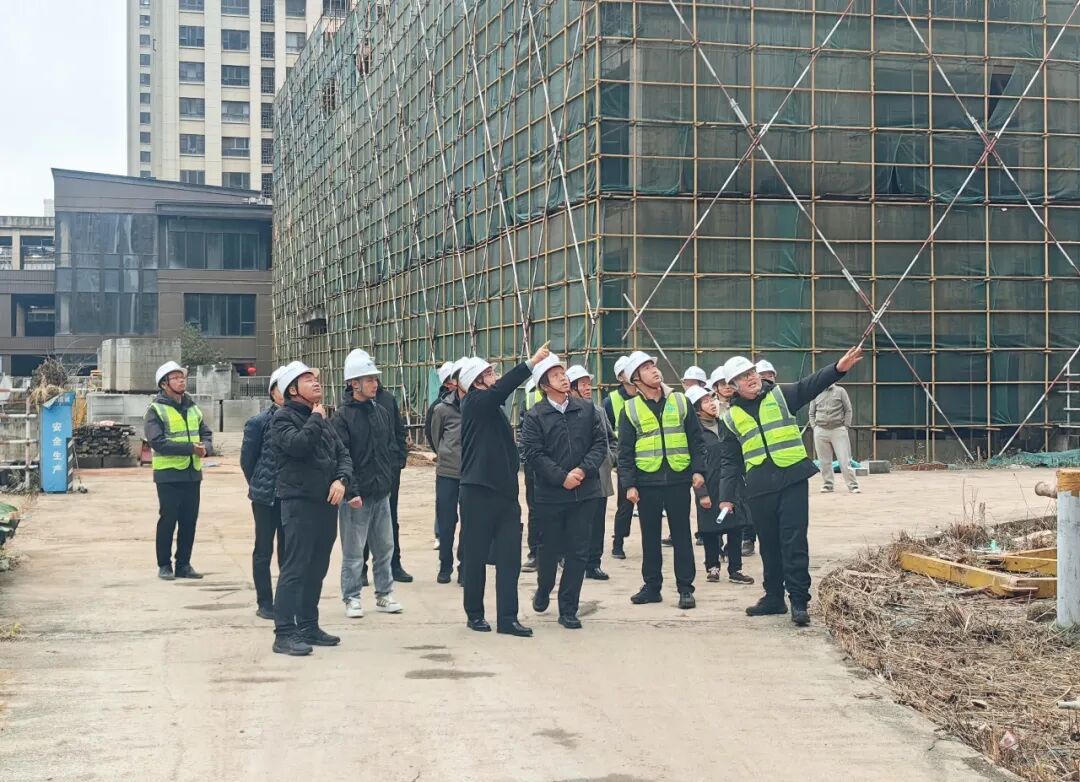 昆明醫(yī)科大學(xué)校長夏雪山到公司在建項(xiàng)目檢查指導(dǎo)