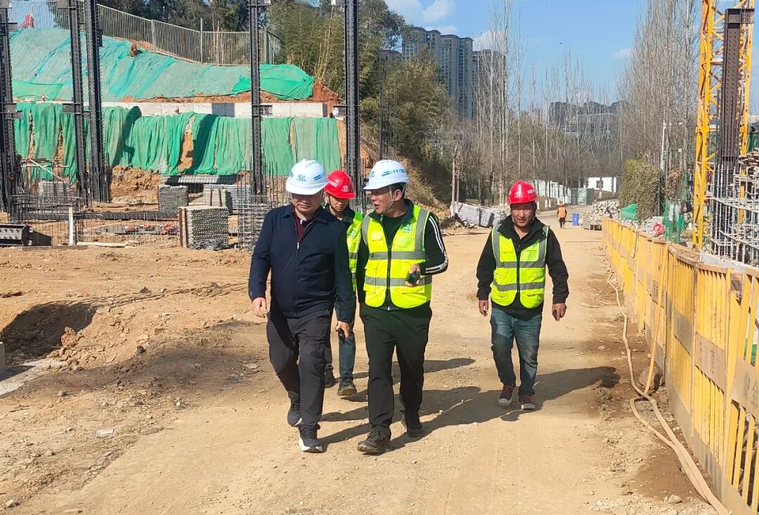 元旦暖一線丨公司領導到項目一線檢查指導 看望慰問一線工作人員