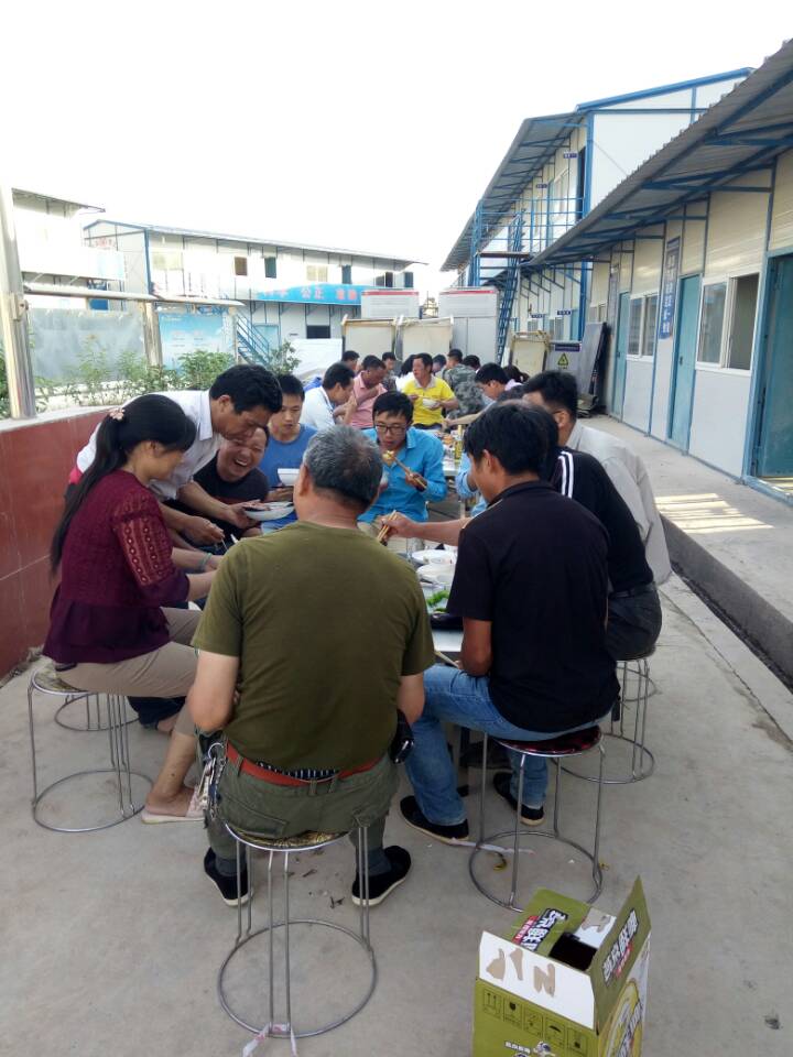 立足崗位“迎端午” 創先爭優“賀佳節”