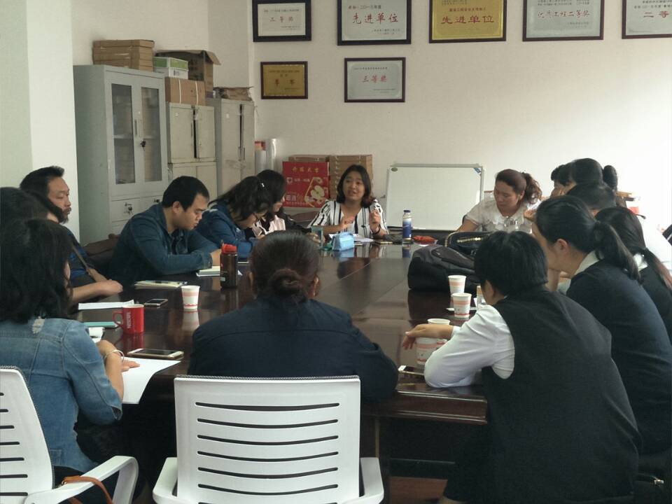 公司財務第一核算組組織召開營改增討論會