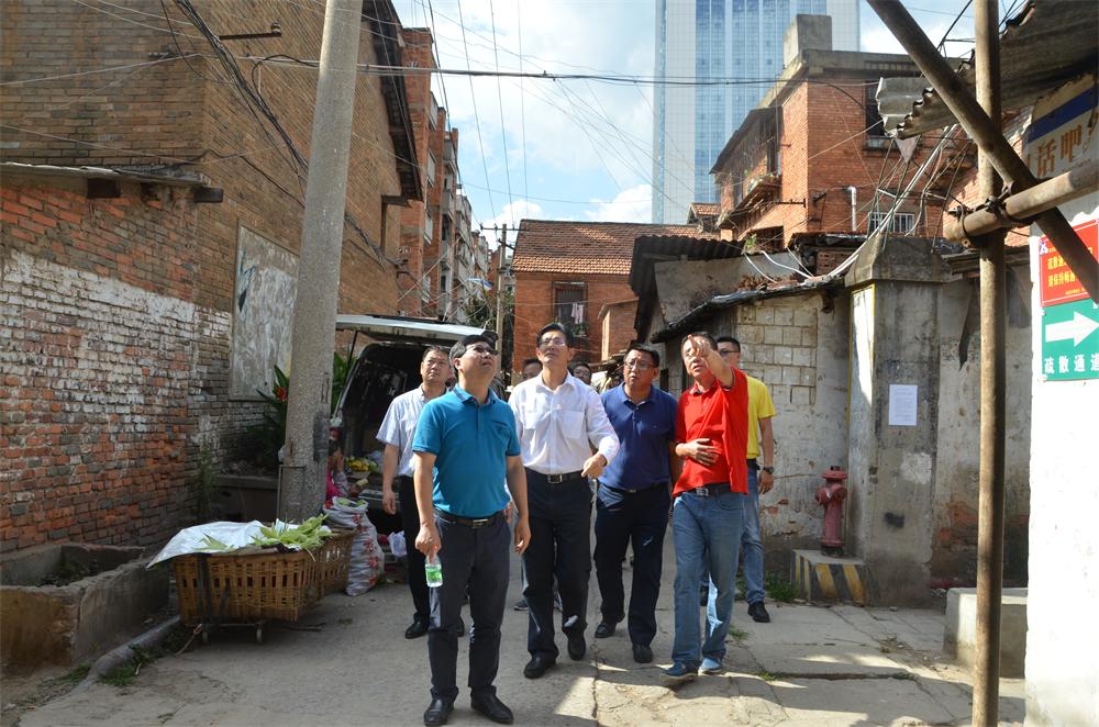 李家龍偕五華區領導調研建工新村