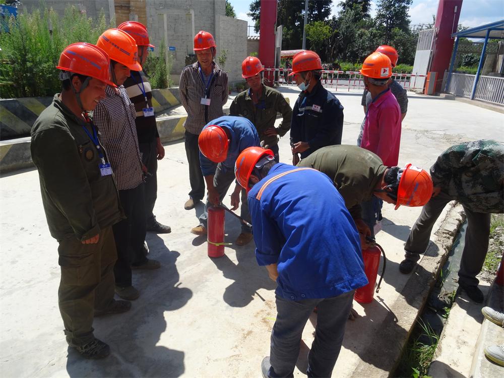 二十直管部云南映象?五朵金花劇院項目開展消防知識培訓活動