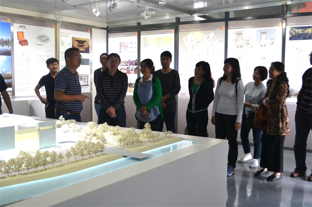 昆明市政協城鄉環境保護委員會調研昆明規劃館