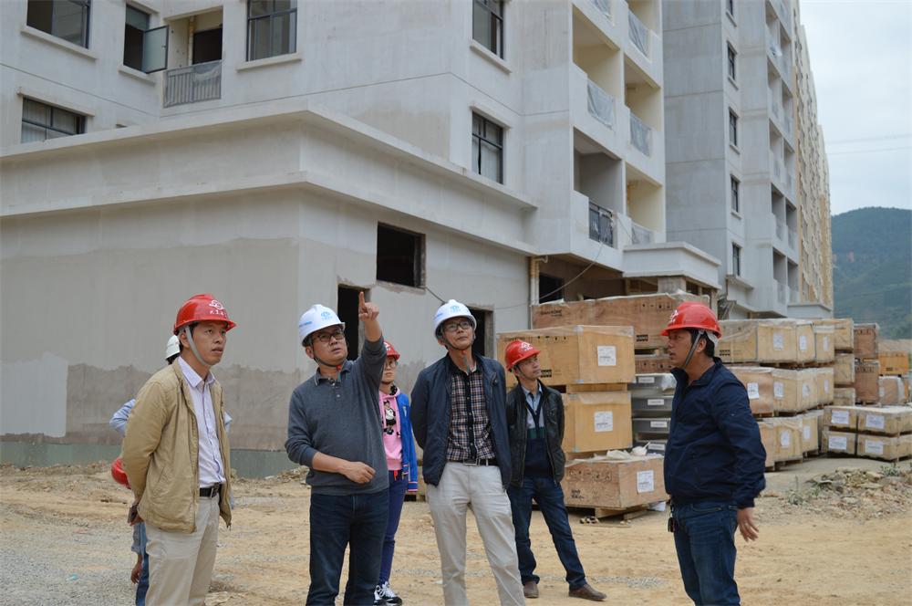 倪燦華到第二直管部墨江公租房項目調研