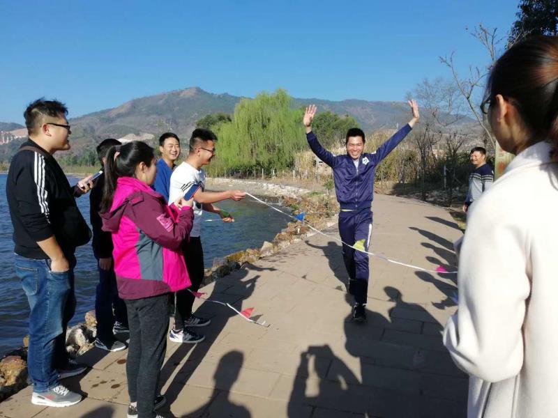 第四直管部舉辦“環湖健康跑 歡樂鬧元宵”活動