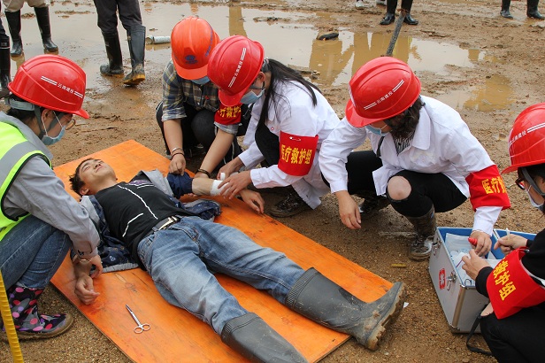 第四項目經理部嶍峨古鎮建設項目舉行應急演練