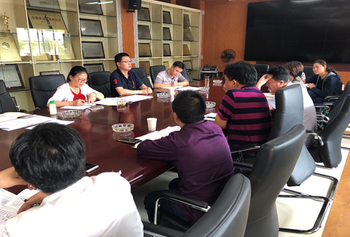 集團人力資源部副部長李坤參加指導公司農民工工資監管工作會議