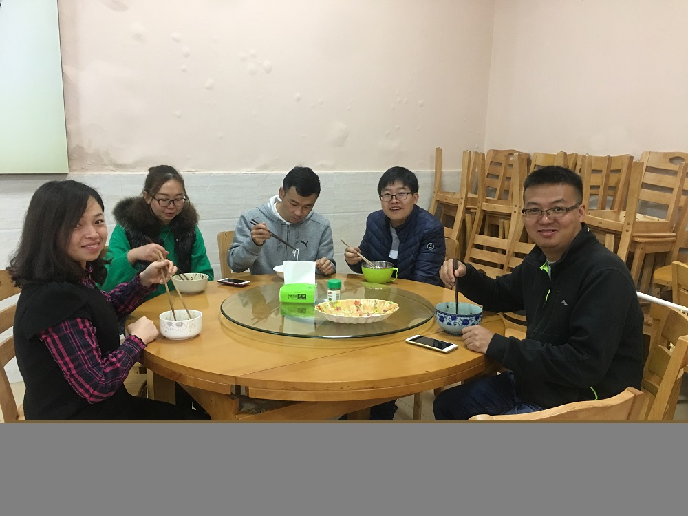 安裝分公司食堂供應(yīng)早餐啦