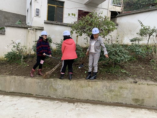 公司第二直管部組織開展植樹活動