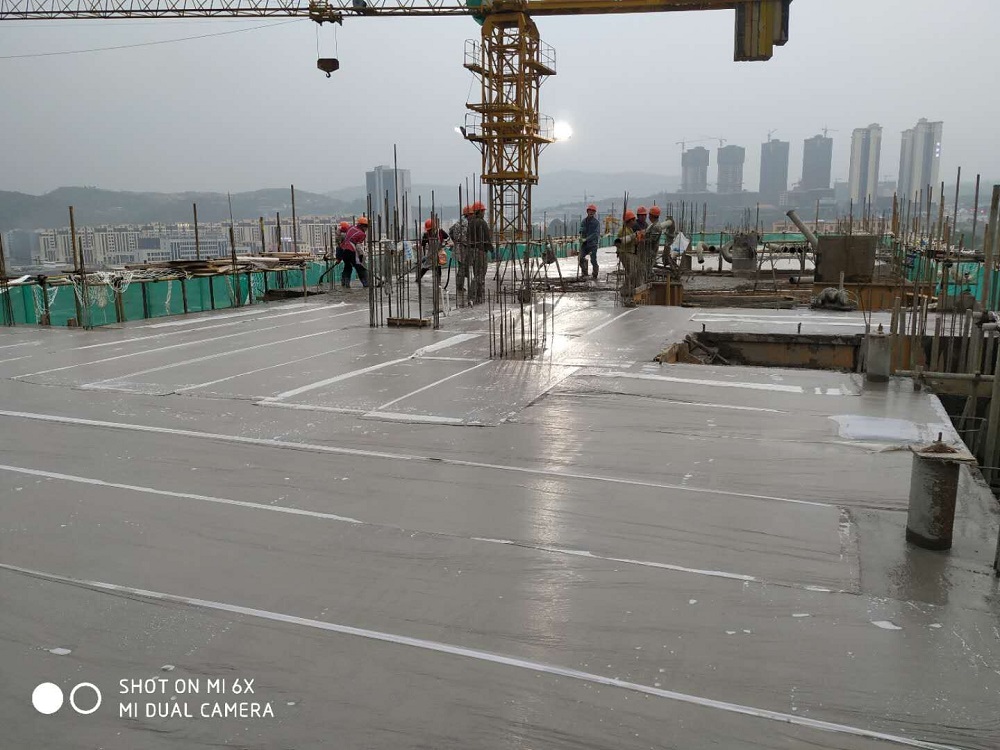 第八直管部鎮(zhèn)雄縣2018—2020年度異地扶貧搬遷工程魯家院子（一期）項(xiàng)目全面完成主體結(jié)構(gòu)封頂