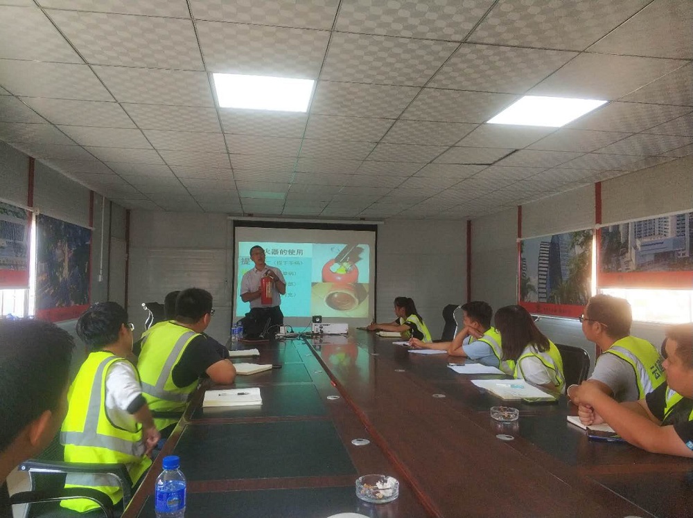 第三項目經(jīng)理部舉辦消防安全知識專題講座