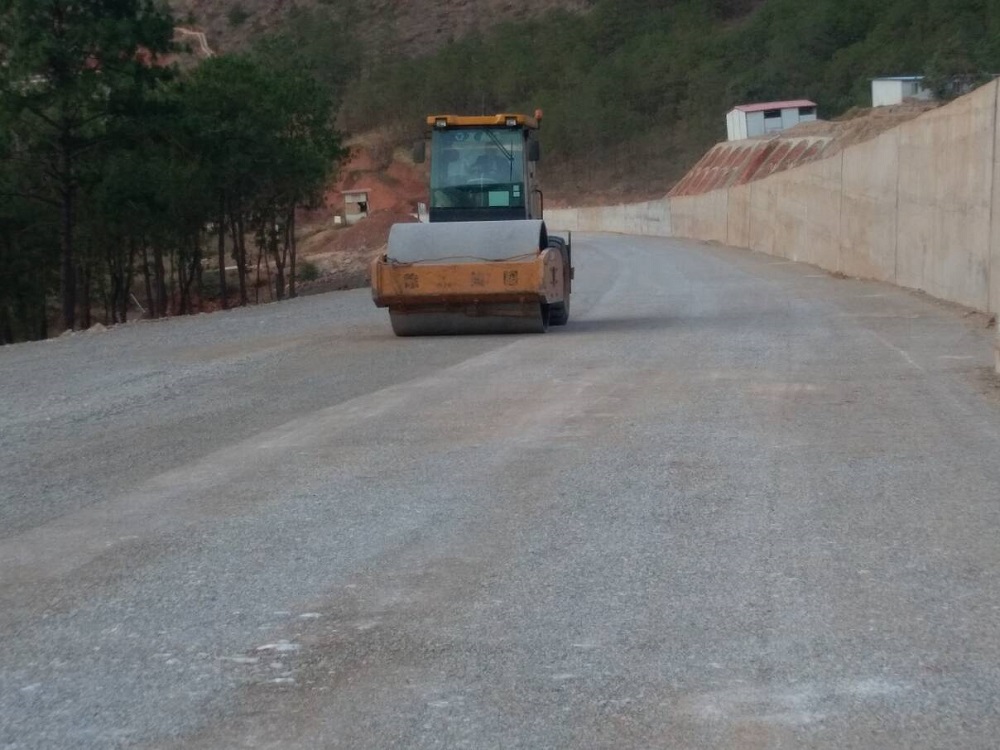 公司香麗高速公路十三工區(qū)項目部搶工期、保質(zhì)量順利通過交通廳路基轉(zhuǎn)序驗收