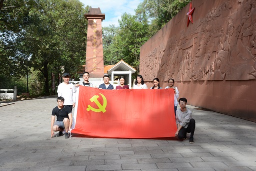 公司第六直管部組織參觀楚雄峨碌公園紅色文化主題公園