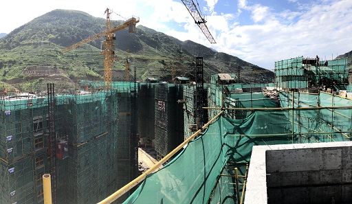 第六直管部怒江城墻壩易地扶貧搬遷項(xiàng)目全部主體封頂