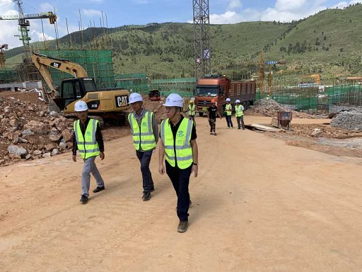 吳勇到第四直管部撫仙湖星空國(guó)際旅游度假社區(qū)一期項(xiàng)目調(diào)研