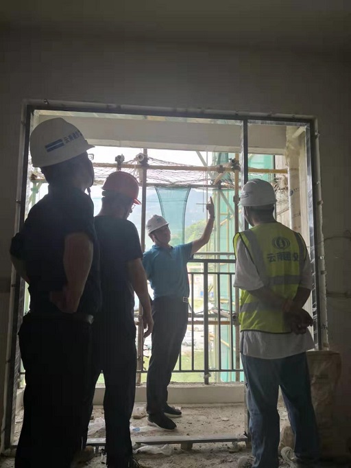 彭云一行到怒江城墻壩異地扶貧搬遷項目調(diào)研