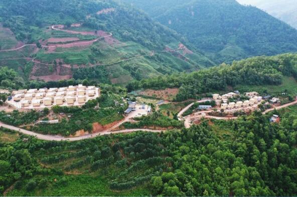 墨江縣“5.9級地震”受災村民喜遷新居