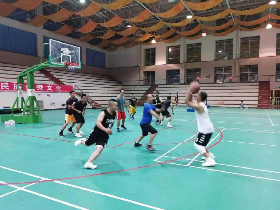 友誼賽熱身 迎戰(zhàn)“三建杯”