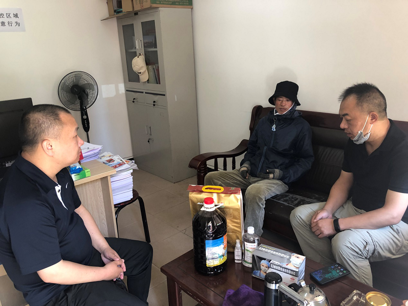 第一水電項目部工會看望慰問生病困難職工