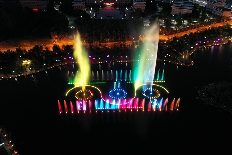 公司楚雄州大姚縣蜻蛉湖音樂噴泉順利完工