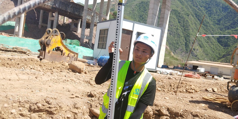 巧家白鶴灘青年突擊隊(duì)競(jìng)賽、安遷青年志愿者服務(wù)活動(dòng) 正式啟動(dòng)