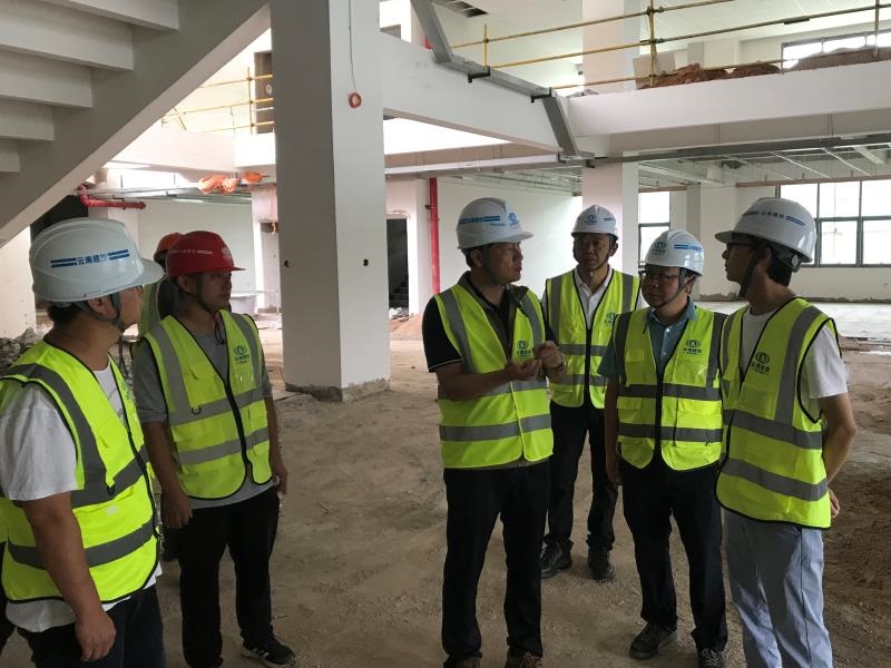 彭云到陸良全民健身活動(dòng)中心項(xiàng)目調(diào)研