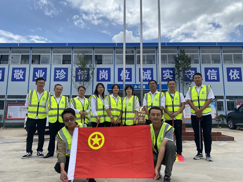 愛(ài)國(guó)衛(wèi)生大掃除“眾參與”