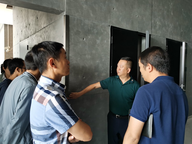 吳勇調(diào)研昆明規(guī)劃館項(xiàng)目