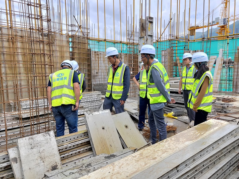 集團(tuán)技術(shù)小組檢查會(huì)澤閱瀾山項(xiàng)目“四新技術(shù)”推廣應(yīng)用情況