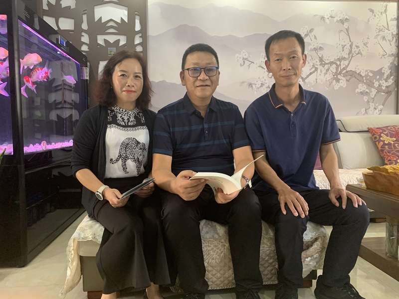 廉潔家訪進(jìn)行時(shí)