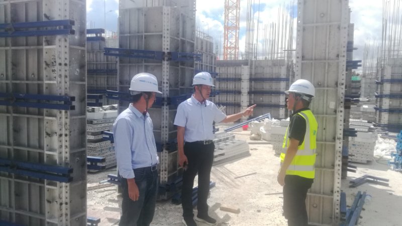 彭云調(diào)研指導(dǎo)玉溪 錦府青云項(xiàng)目