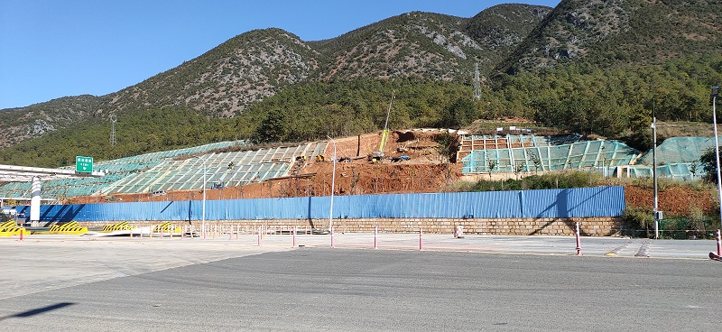 全力沖刺，啃下香麗高速13-4工區(qū)最后一根“硬骨頭”！