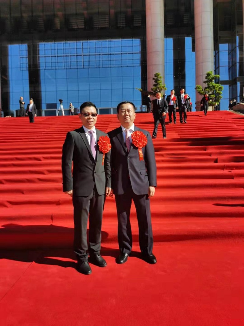 喜報！  三公司黨委書記、董事長吳勇同志榮獲省抗疫“先進個人”