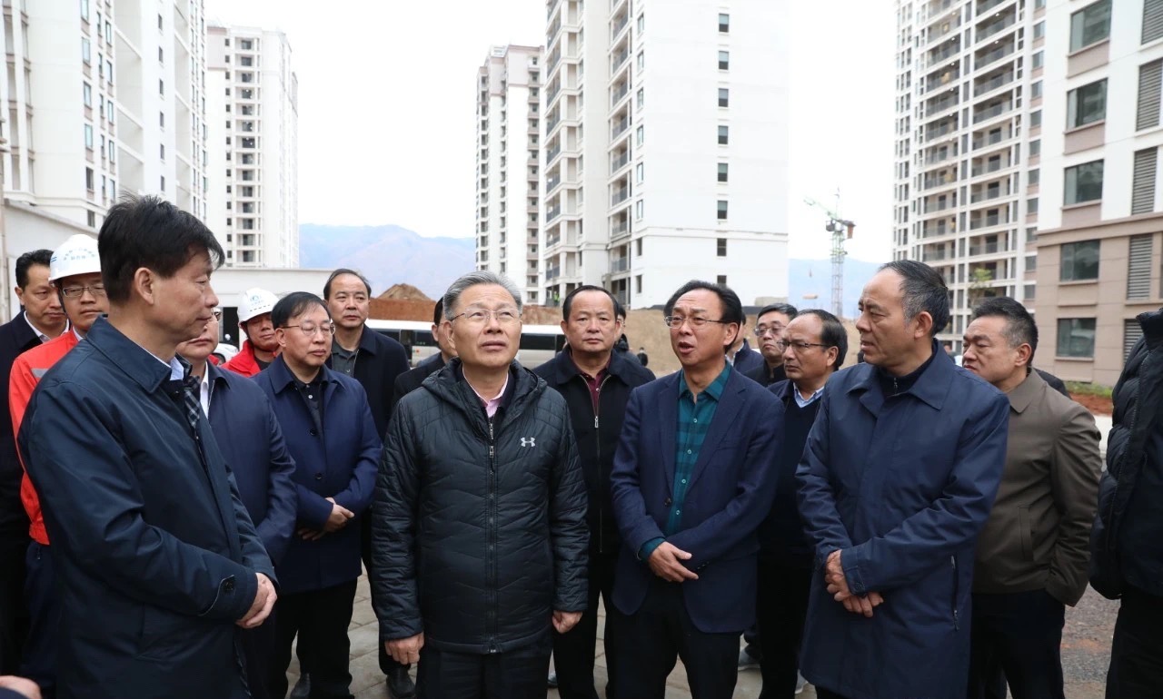 再?gòu)?qiáng)調(diào)、再部署、再落實(shí)！  全力做好巧家七里移民安置點(diǎn)收尾工作