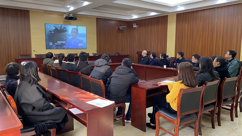 安裝分公司組織觀看《清流毒——云南在行動(dòng)》