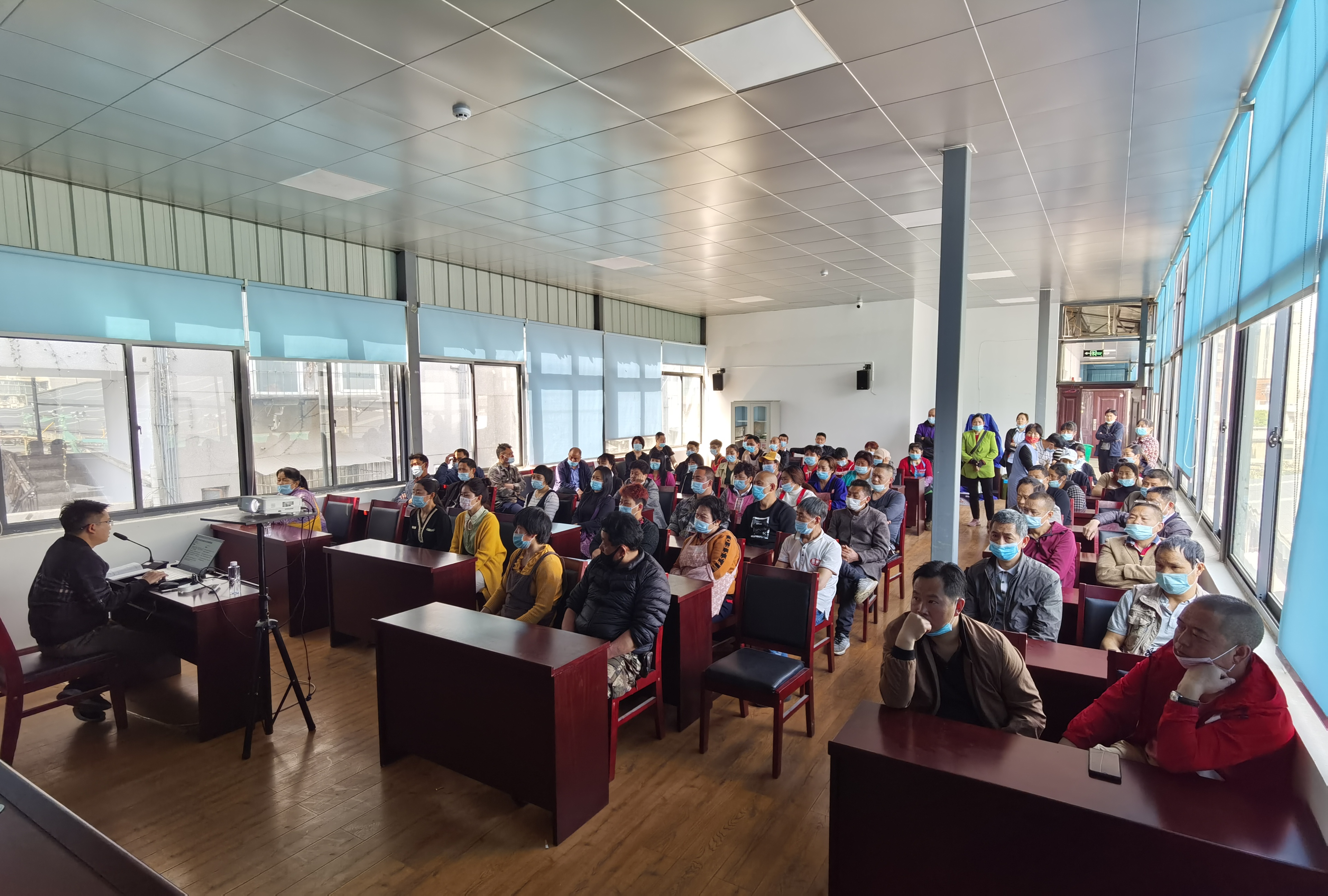 大觀篆新農(nóng)貿(mào)市場組織開展“管集市”重點整治專項行動