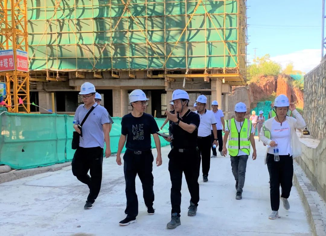 元謀縣縣委、縣政府領(lǐng)導(dǎo)調(diào)研公司元謀碧桂園項(xiàng)目