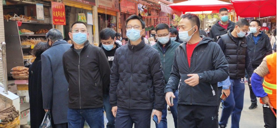 五華區(qū)委常委、常務副區(qū)長李帆調(diào)研大觀篆新農(nóng)貿(mào)市場食品安全監(jiān)管及疫情防控工作