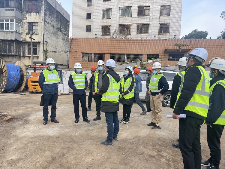 省人社廳到云大醫(yī)院5號樓項目開展根治欠薪冬季專項行動工作現(xiàn)場調(diào)研活動