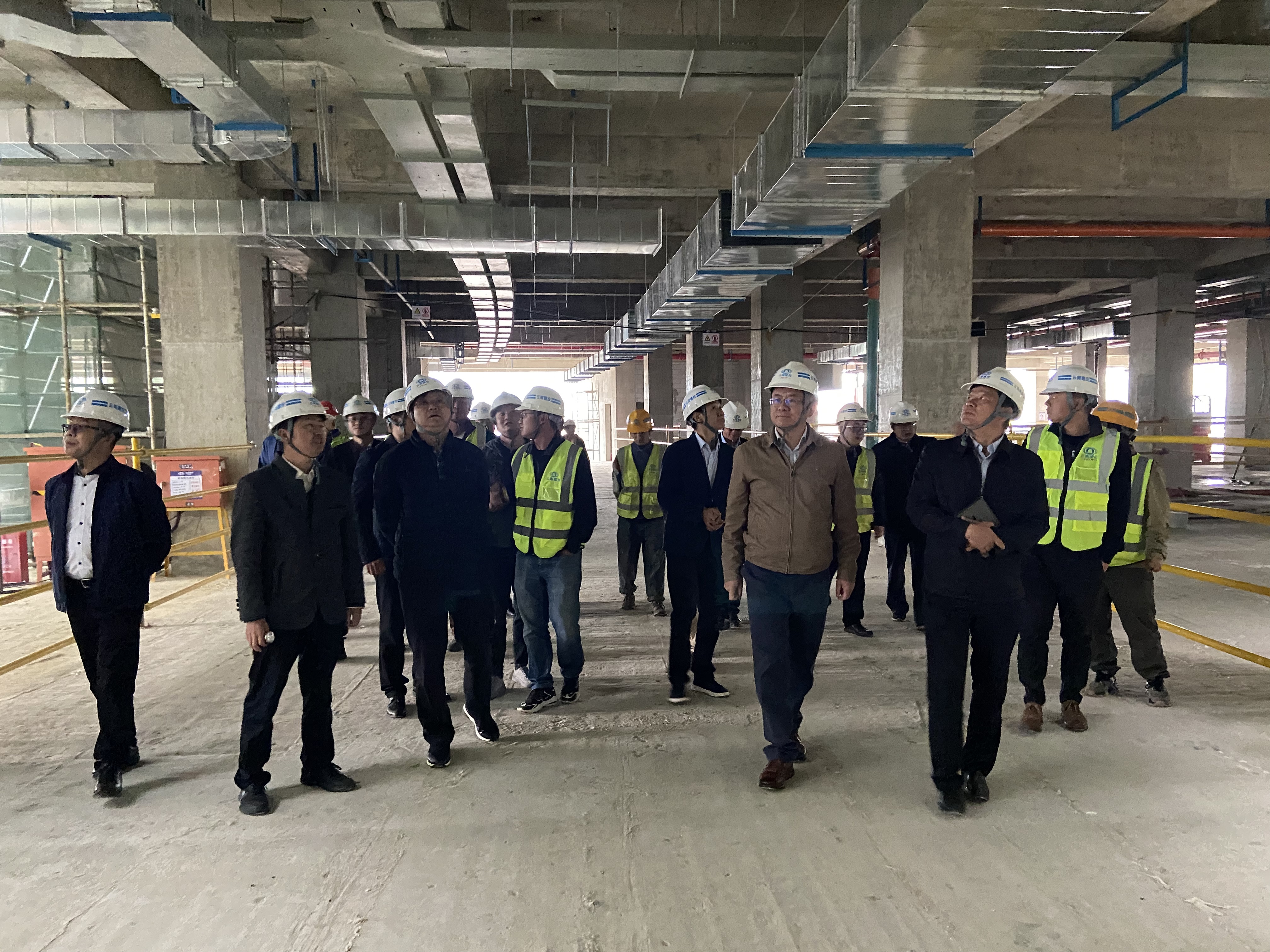 麗江師范高等?？茖W(xué)校領(lǐng)導(dǎo)到滇西醫(yī)療中心建設(shè)項(xiàng)目調(diào)研指導(dǎo)