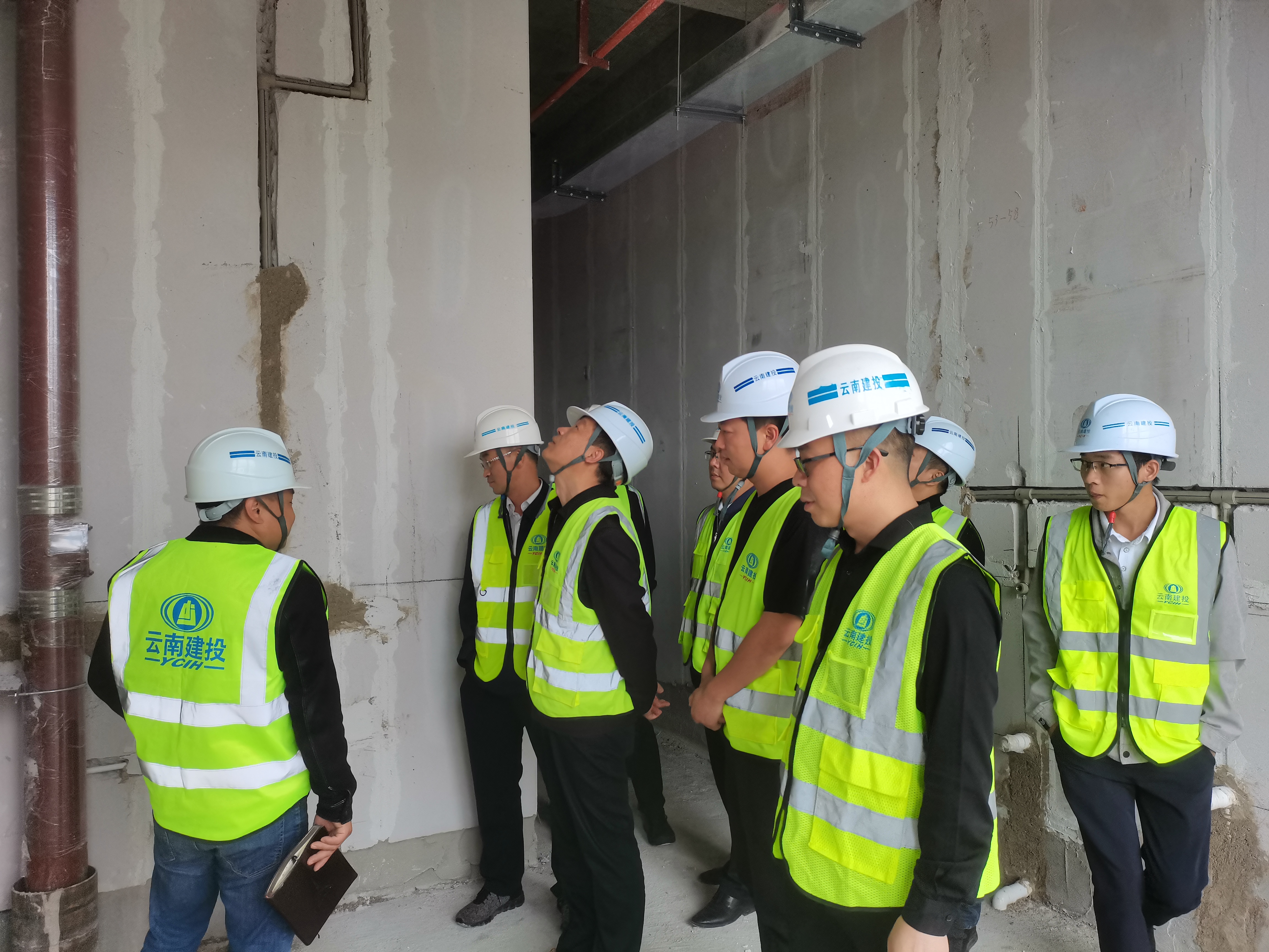 彭云一行調(diào)研昆明血液中心呈貢項目