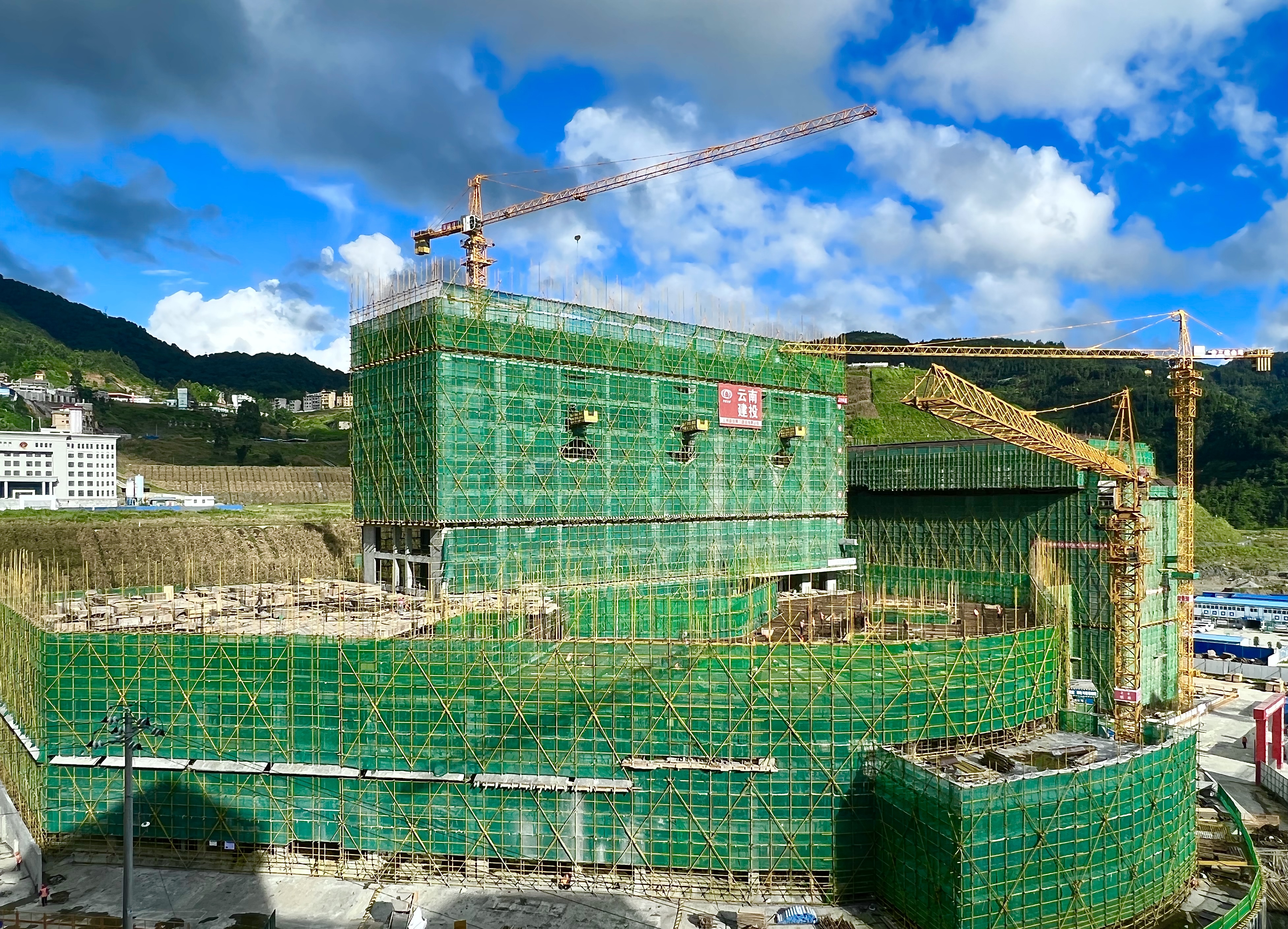 筑醫(yī)療陣地 傳匠者恒心——公司綠春縣三個醫(yī)院項(xiàng)目紀(jì)實(shí)