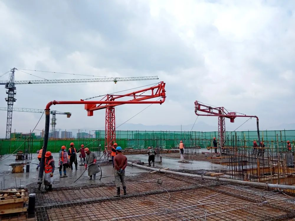 麗江師范高等?？茖W(xué)校項目實現(xiàn)全面封頂