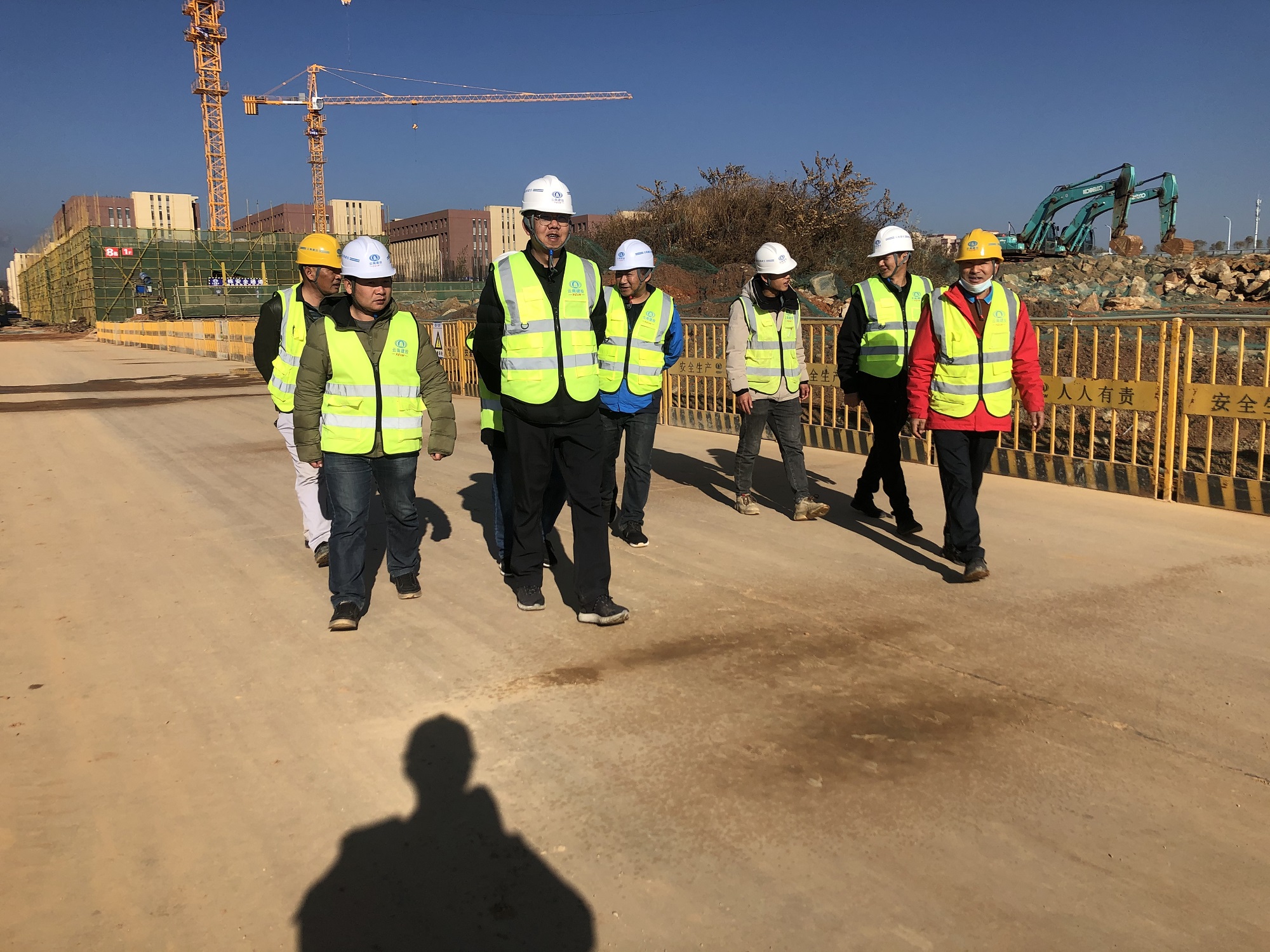 集團安全總監(jiān)段益慶到洪泰智造（昆明）產(chǎn)業(yè)社區(qū)項目檢查指導