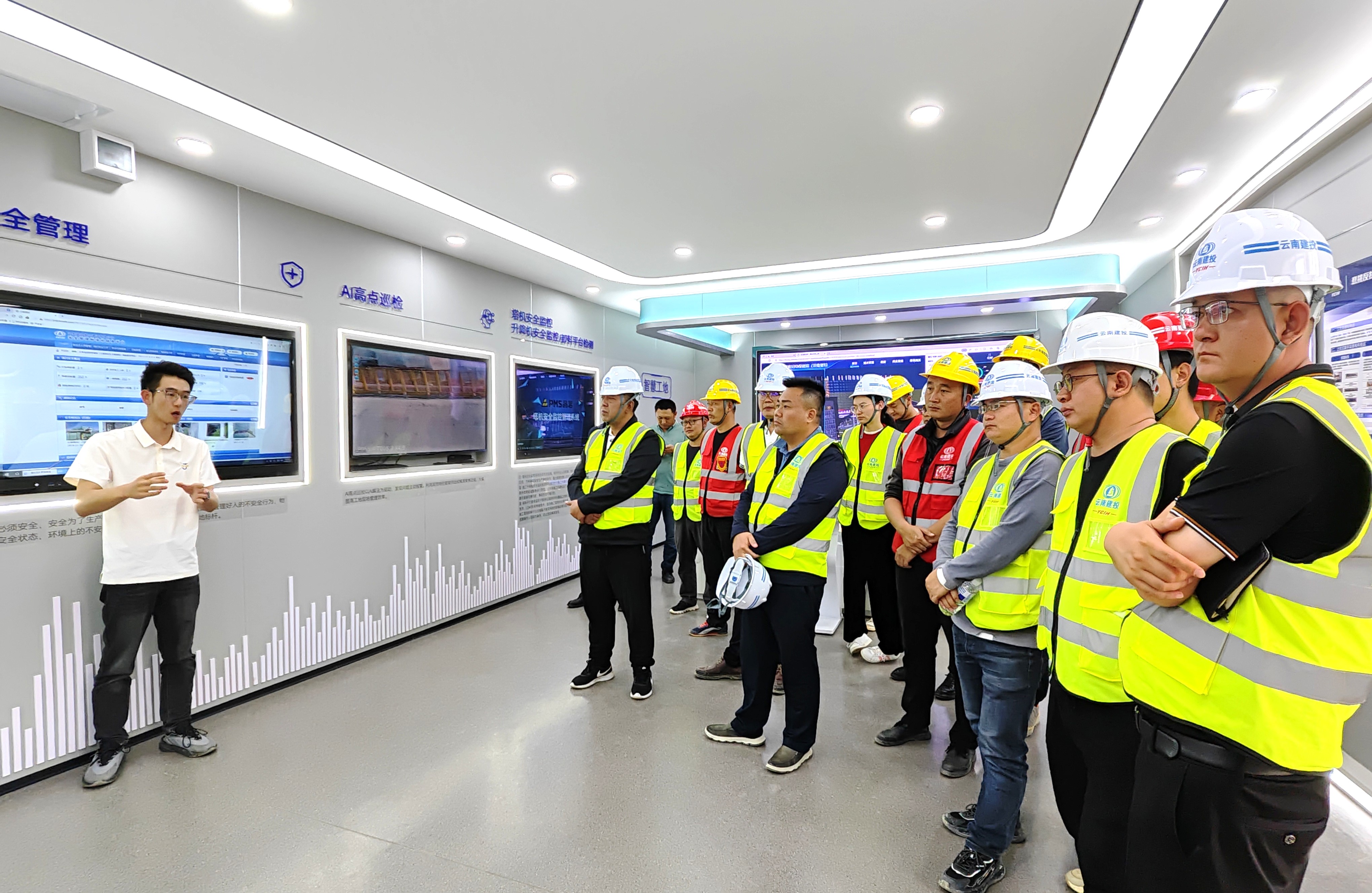 十四冶公司下屬直管部到云南省婦幼保健院新院建設(shè)項(xiàng)目參觀交流