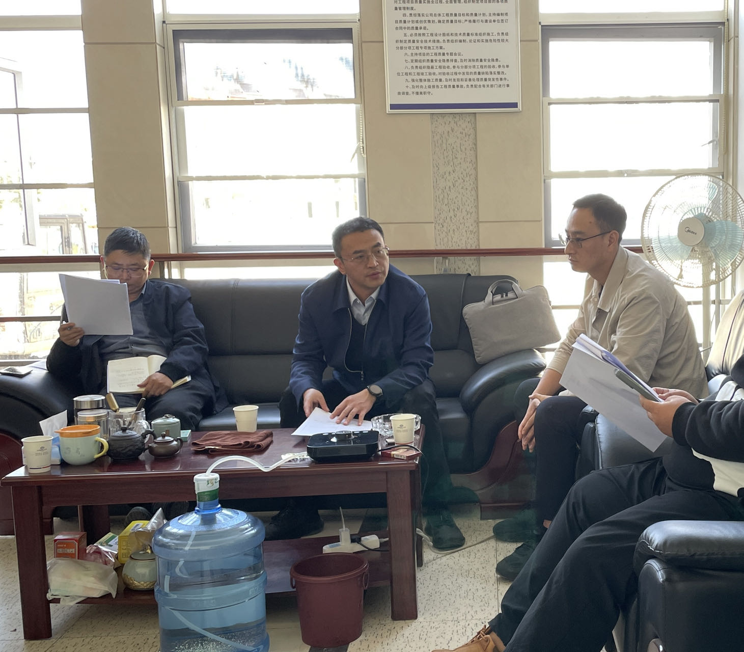 大干50天丨公司領(lǐng)導(dǎo)赴昆明市疾控中心項目調(diào)研