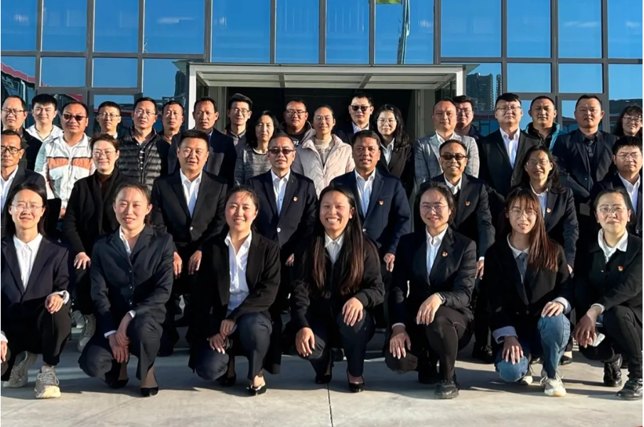 職代會丨追光的人終會光芒萬丈 共睹職代會先進代表風采①