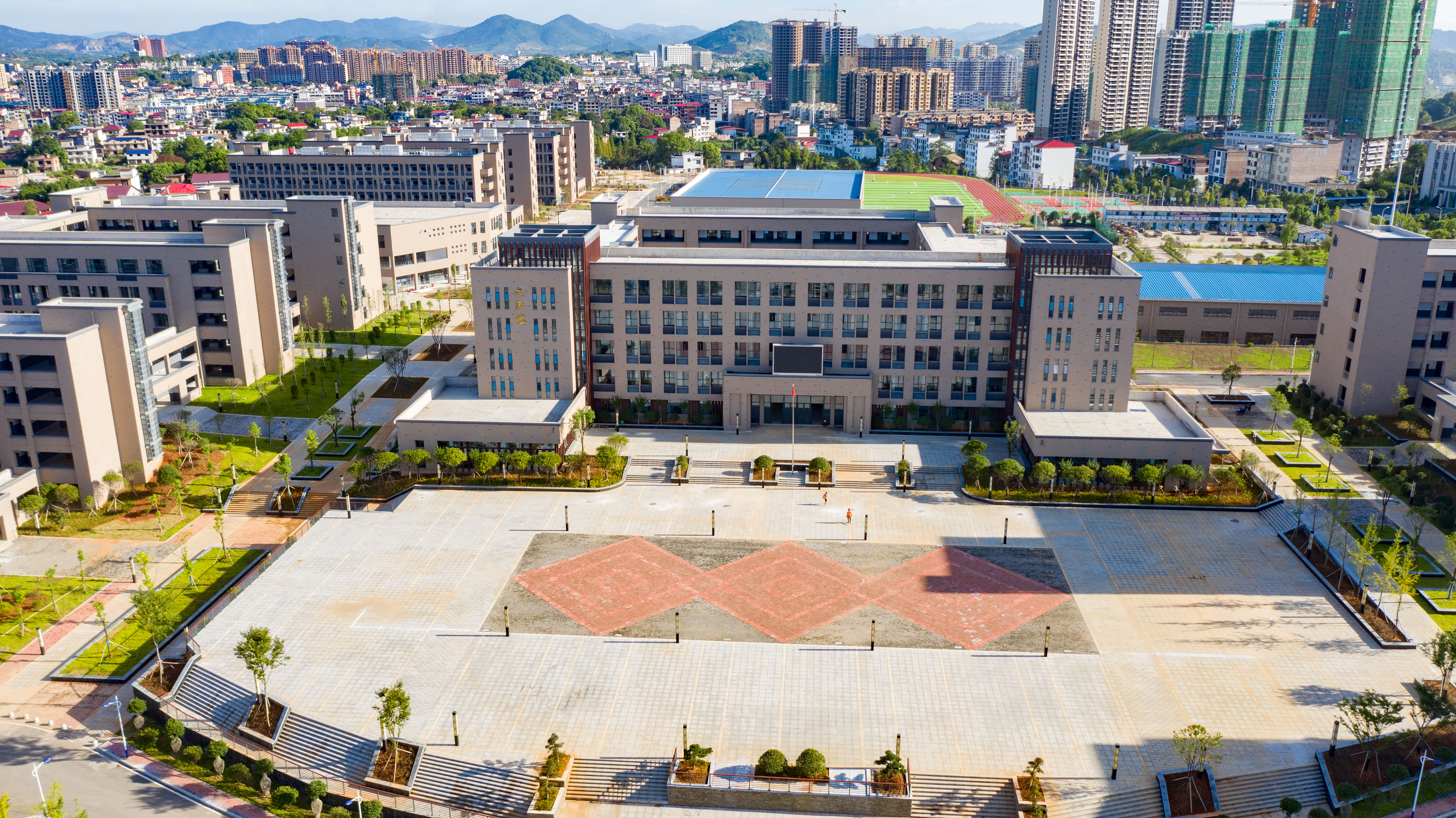 江西省上栗中學(xué)勝利校區(qū)