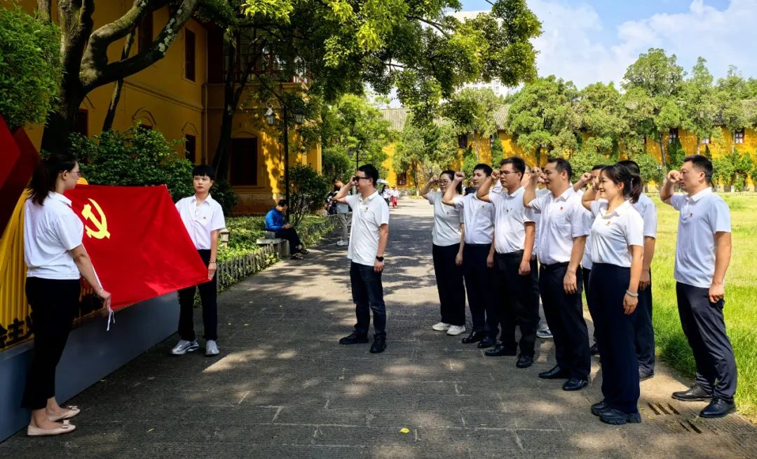 建軍節(jié)丨賡續(xù)“八一”精神 做紅色基因傳承者