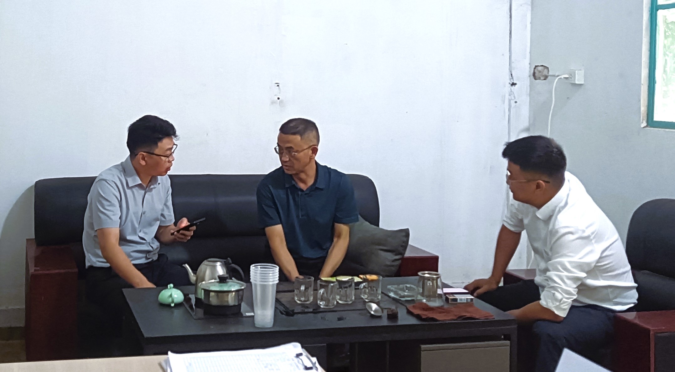 李騫、楊成到項(xiàng)目一線檢查指導(dǎo)